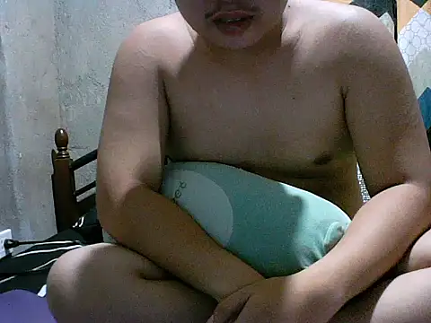 Snapshot of alhex_gay26 chatting on April 26, 2026, 2:15 pm alhex gay26 online show from April 26, 2026, 2:15 pm