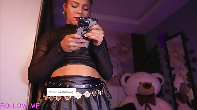 hannachris- online show from April 26, 2026, 2:09 am