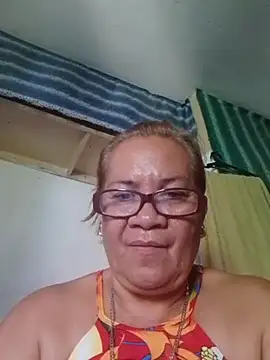 Snapshot of vickyhot1966 chatting on June 17, 2026, 5:32 am vickyhot1966 online show from June 17, 2026, 5:32 am