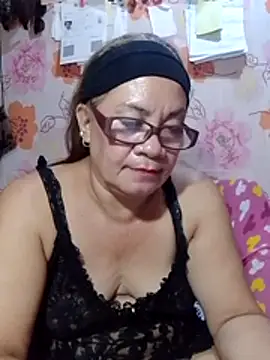 Snapshot of vickyhot1966 chatting on July 9, 2026, 2:43 pm vickyhot1966 online show from July 9, 2026, 2:43 pm