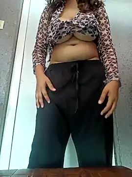 Hott Muskan online show from May 5, 2026, 10:56 am