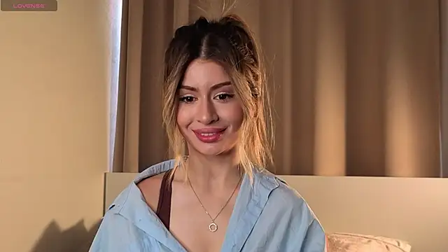 Snapshot of GeorginaHarn chatting on September 25, 2025, 8:18 am GeorginaHarn online show from September 25, 2025, 8:18 am