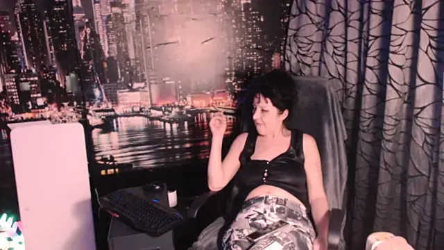 AMOURSWEET2025 online show from April 26, 2026, 8:17 pm