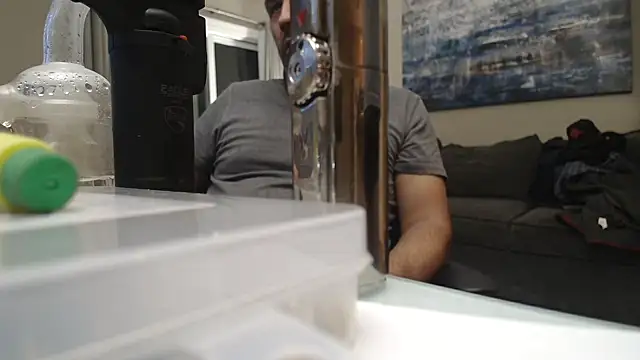 LeeCox online show from March 19, 2025, 6:35 am