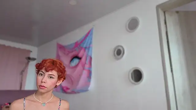 Snapshot of colette_e chatting on November 17, 2025, 6:35 pm colette e online show from November 17, 2025, 6:35 pm