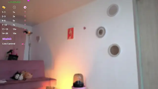 Snapshot of colette_e chatting on November 23, 2025, 11:43 am colette e online show from November 23, 2025, 11:43 am