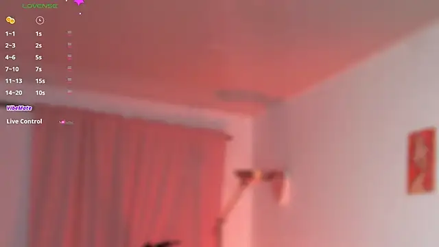 Snapshot of colette_e chatting on December 3, 2025, 5:26 am colette e online show from December 3, 2025, 5:26 am