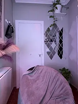 Snapshot of lacattiva chatting on September 9, 2025, 8:30 pm lacattiva online show from September 9, 2025, 8:30 pm