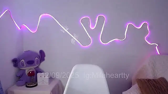 Snapshot of heartty_Milah chatting on September 12, 2025, 9:04 pm heartty Milah online show from September 12, 2025, 9:04 pm