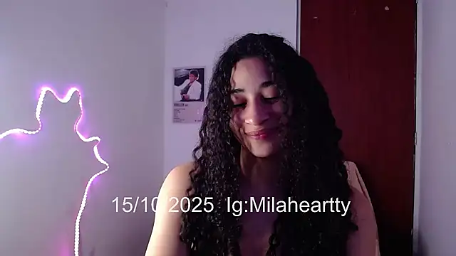 Snapshot of heartty_Milah chatting on October 15, 2025, 9:26 pm heartty Milah online show from October 15, 2025, 9:26 pm