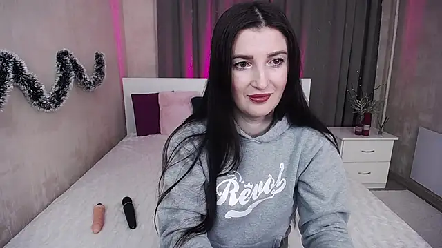 EvelinCuper online show from January 19, 2026, 6:17 am