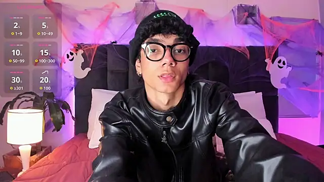 Phillicious   online show from October 17, 2025, 12:14 am