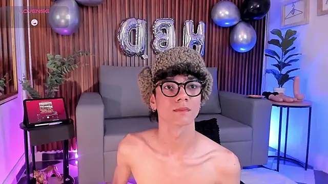 Phillicious   online show from February 24, 2026, 9:46 pm