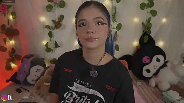 cutee andrea online show from July 4, 2026, 2:29 am