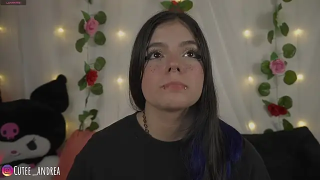 cutee andrea online show from July 15, 2026, 2:06 am