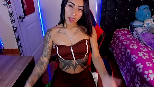 Samanthademonx20  online show from May 2, 2026, 1:10 am