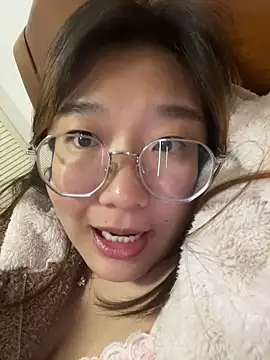 sisi-maiden online show from February 25, 2026, 12:37 pm