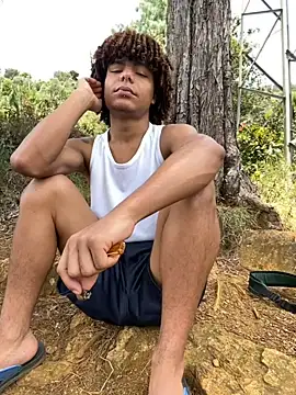 Snapshot of Alexis_Spicter chatting on September 24, 2025, 5:49 pm Alexis Spicter online show from September 24, 2025, 5:49 pm