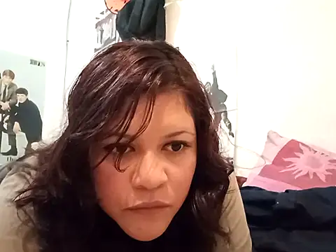 Snapshot of Kitty_WetXxX chatting on December 22, 2025, 12:29 am Kitty WetXxX online show from December 22, 2025, 12:29 am