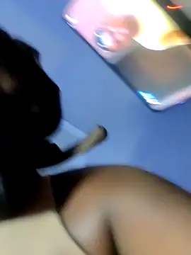 Snapshot of malaika1999 chatting on November 17, 2025, 6:52 am malaika1999 online show from November 17, 2025, 6:52 am