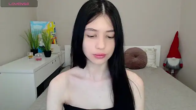 SelinLi online show from May 12, 2026, 7:05 am
