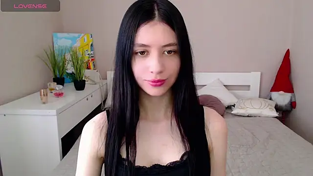 SelinLi online show from May 24, 2026, 8:41 am
