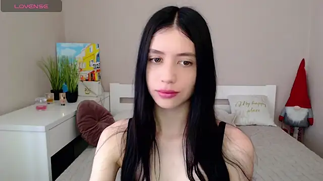 SelinLi online show from June 9, 2026, 6:25 am