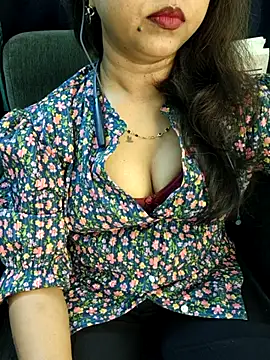 Sexy juhee online show from May 2, 2026, 3:17 pm