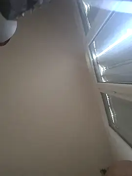 Snapshot of zeousseelphie chatting on September 8, 2025, 3:44 pm zeousseelphie online show from September 8, 2025, 3:44 pm