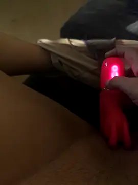 Snapshot of zeousseelphie chatting on September 9, 2025, 4:01 am zeousseelphie online show from September 9, 2025, 4:01 am