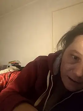 Snapshot of zeousseelphie chatting on September 16, 2025, 7:15 pm zeousseelphie online show from September 16, 2025, 7:15 pm