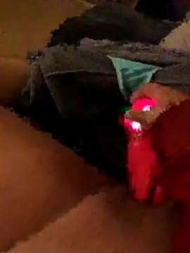 Snapshot of zeousseelphie chatting on October 25, 2025, 7:19 pm zeousseelphie online show from October 25, 2025, 7:19 pm