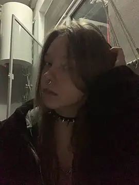 Snapshot of VesnaCrystal chatting on February 22, 2026, 7:23 pm VesnaCrystal online show from February 22, 2026, 7:23 pm