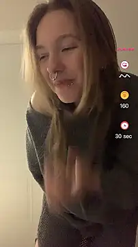 Snapshot of VesnaCrystal chatting on March 8, 2026, 10:35 pm VesnaCrystal online show from March 8, 2026, 10:35 pm