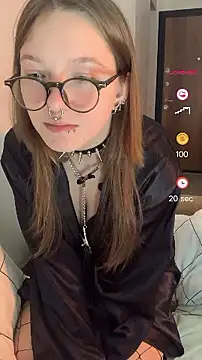 Snapshot of VesnaCrystal chatting on March 11, 2026, 10:54 am VesnaCrystal online show from March 11, 2026, 10:54 am