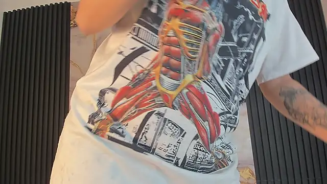 Snapshot of azul_honey chatting on November 17, 2025, 6:35 pm azul honey online show from November 17, 2025, 6:35 pm