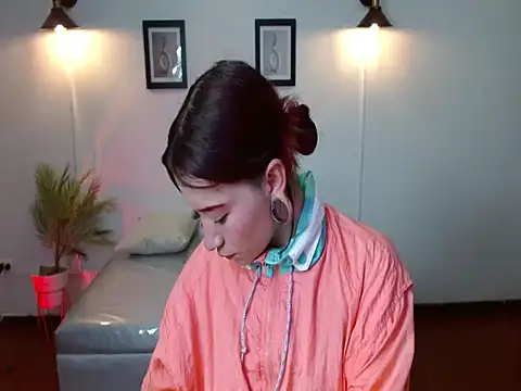 Evanss lx online show from November 14, 2025, 12:48 pm