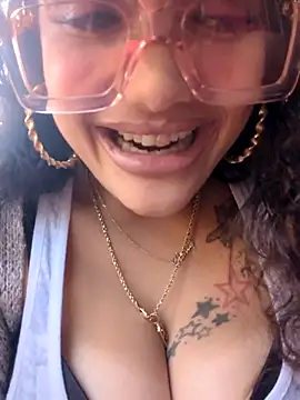 Av3ryyBe3 online show from June 27, 2026, 12:55 pm
