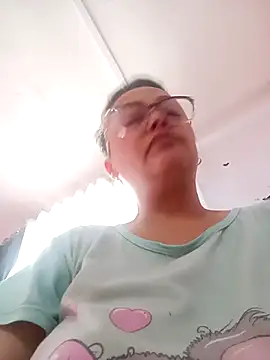 Snapshot of Lady_16 chatting on November 11, 2025, 5:13 pm Lady 16 online show from November 11, 2025, 5:13 pm