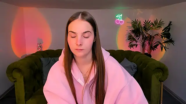 Snapshot of rad_rebel_ chatting on October 5, 2025, 8:18 pm rad rebel online show from October 5, 2025, 8:18 pm