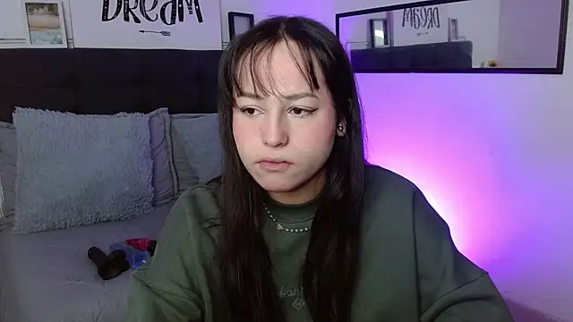 Eymmy 24 online show from September 9, 2025, 2:55 am