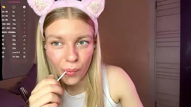 MaryjaneSpider online show from October 23, 2025, 3:44 pm