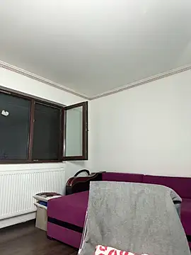 MiaKiittyy online show from December 16, 2025, 1:10 am