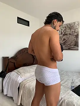 Snapshot of DeimonOficial chatting on November 26, 2025, 6:42 pm DeimonOficial online show from November 26, 2025, 6:42 pm