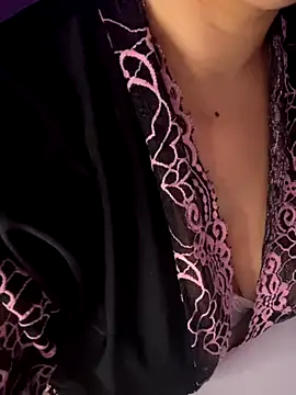 Snapshot of damadanoit3ee chatting on October 16, 2025, 11:17 pm damadanoit3ee online show from October 16, 2025, 11:17 pm