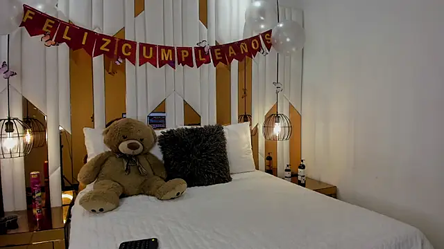 Snapshot of ValeriaPrado chatting on November 14, 2025, 9:24 pm ValeriaPrado online show from November 14, 2025, 9:24 pm