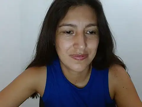 Snapshot of SarahFriendly chatting on May 19, 2026, 11:55 pm SarahFriendly online show from May 19, 2026, 11:55 pm