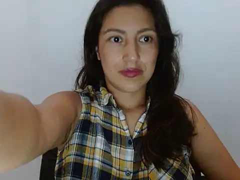 Snapshot of SarahFriendly chatting on May 30, 2026, 2:41 am SarahFriendly online show from May 30, 2026, 2:41 am
