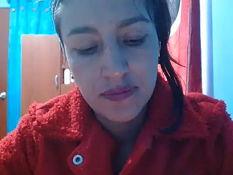 Snapshot of SarahFriendly chatting on June 25, 2026, 6:45 pm SarahFriendly online show from June 25, 2026, 6:45 pm