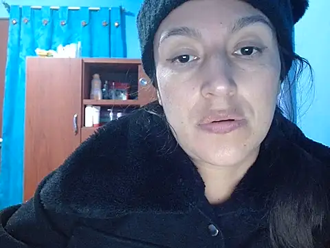 Snapshot of SarahFriendly chatting on June 26, 2026, 9:52 pm SarahFriendly online show from June 26, 2026, 9:52 pm